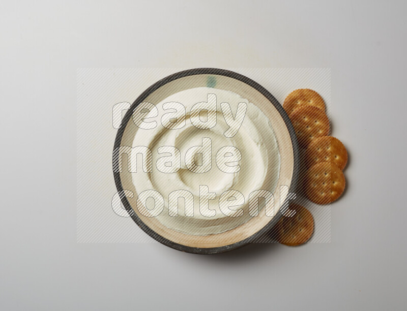 plain Lebnah in a pottery plate on a white background