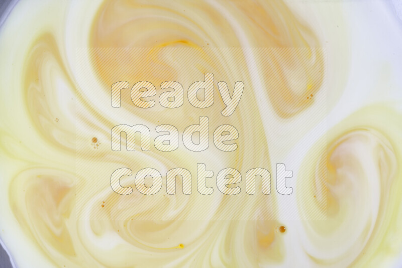 لقطة مقربة لأنماط دوامية باللون البرتقالي