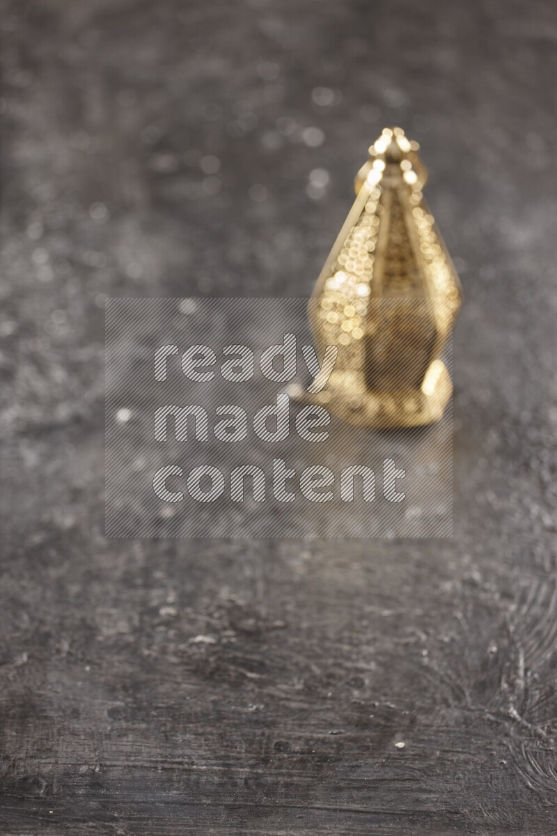 فانوس موضوع علي خلفية سوداء